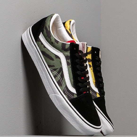 NWT Vans Multi Tie Dye Old Skool Size US Men 8.5 Rasta Yellow, Red, and Green - Picture 4 of 7